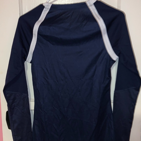 Nike Dri-Fit Longsleve - Picture 3 of 4